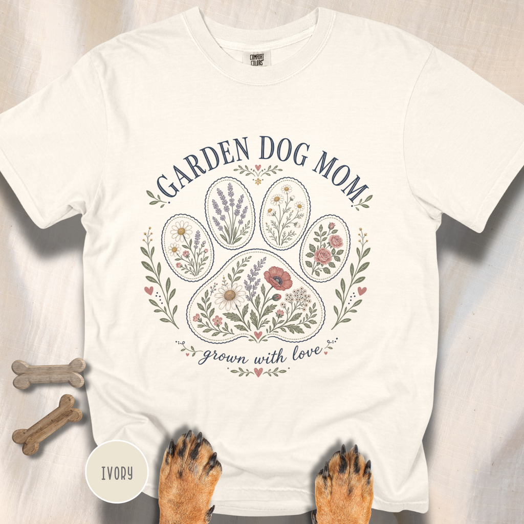 Garden Dog Mom Paw Print T-shirt