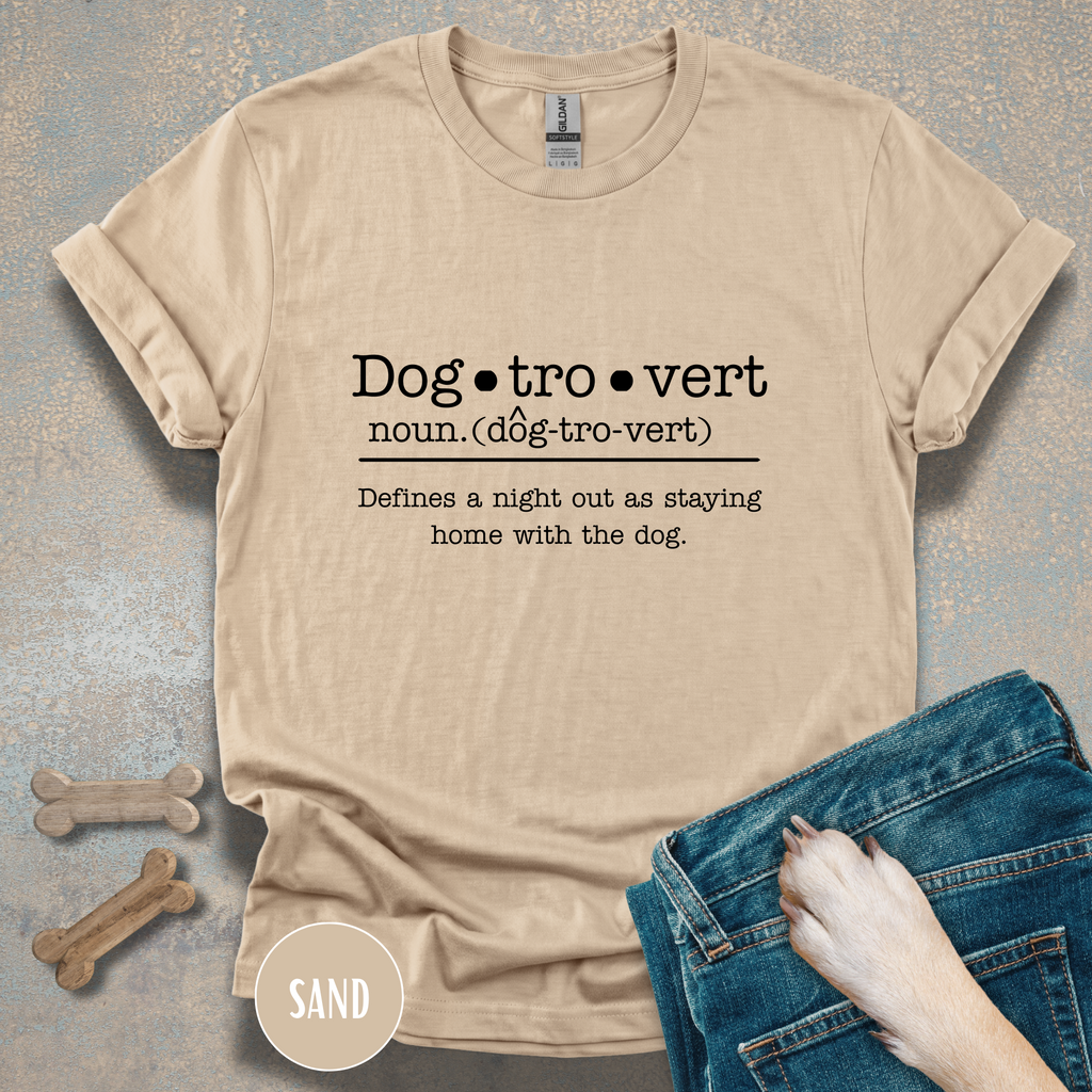 Dogtrovert Definition T-shirt. Prefers to socialize with dogs.