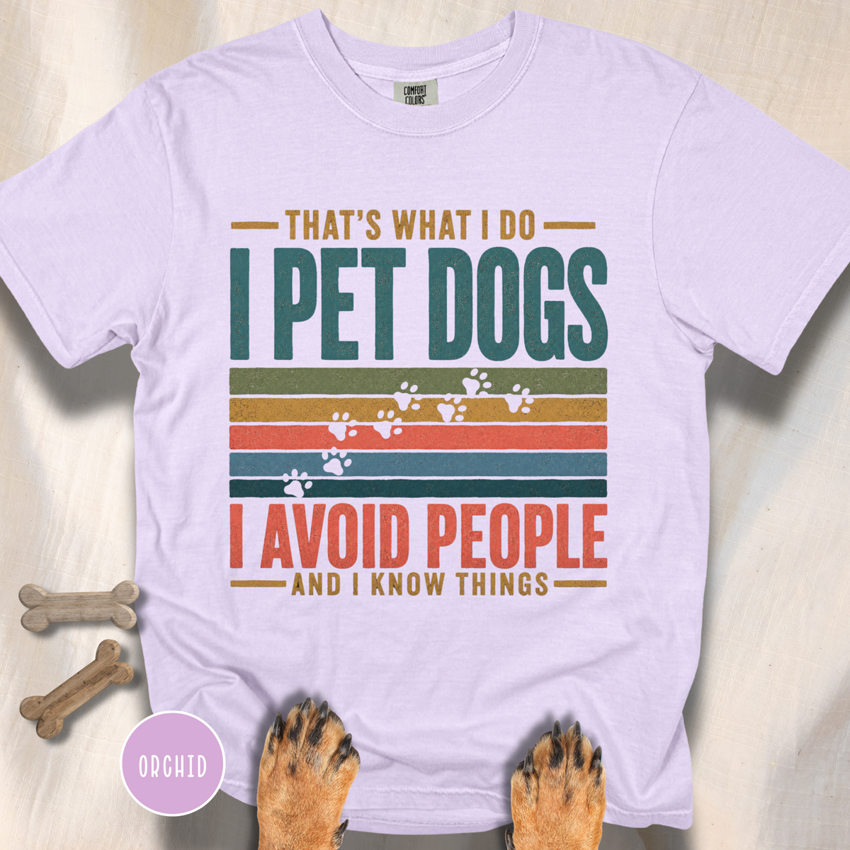 I Pet Dogs and Know Things T-shirt