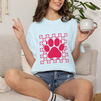 Retro Pink Daisy Grid Paw Print T-shirt