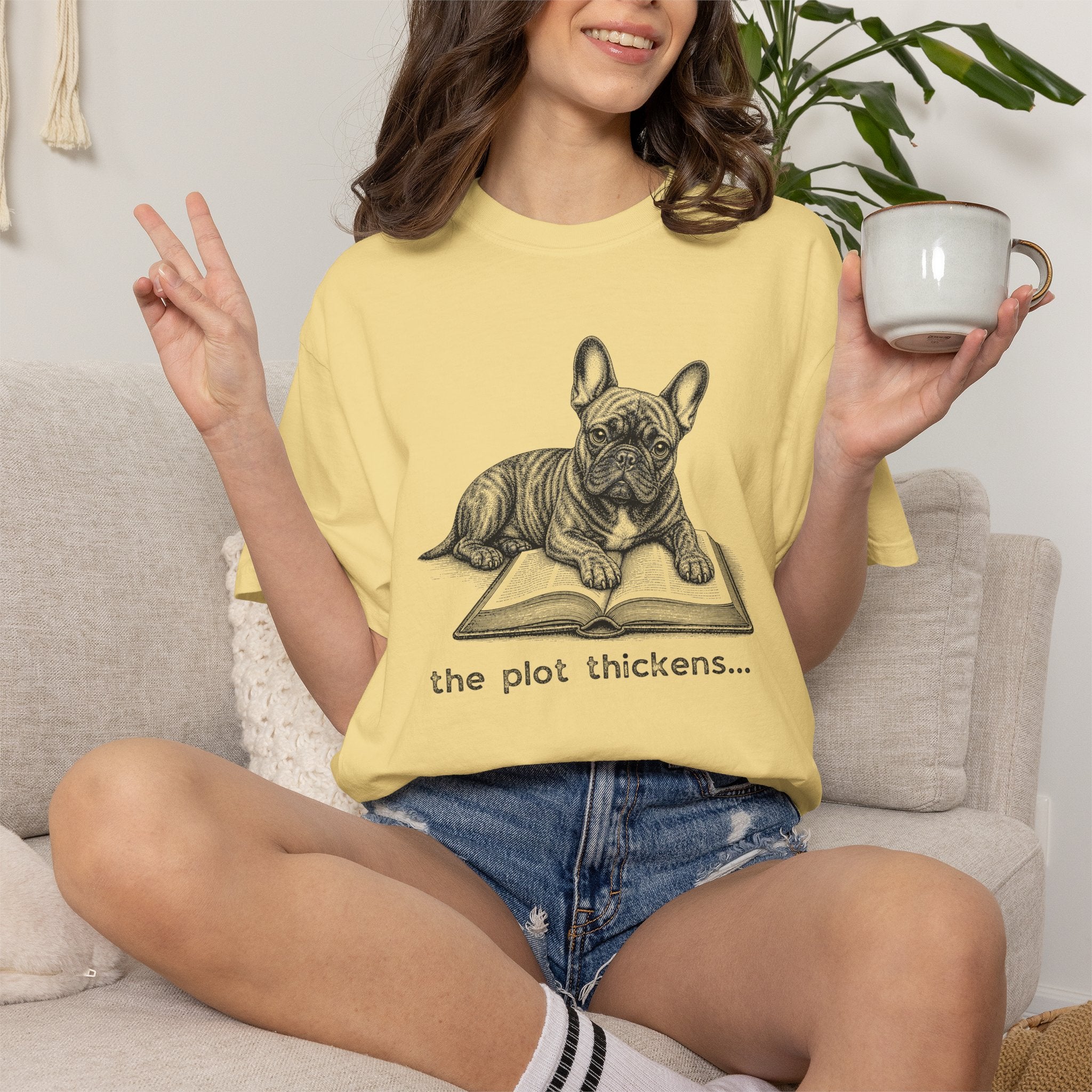French Bulldog The Plot Thickens T-shirt
