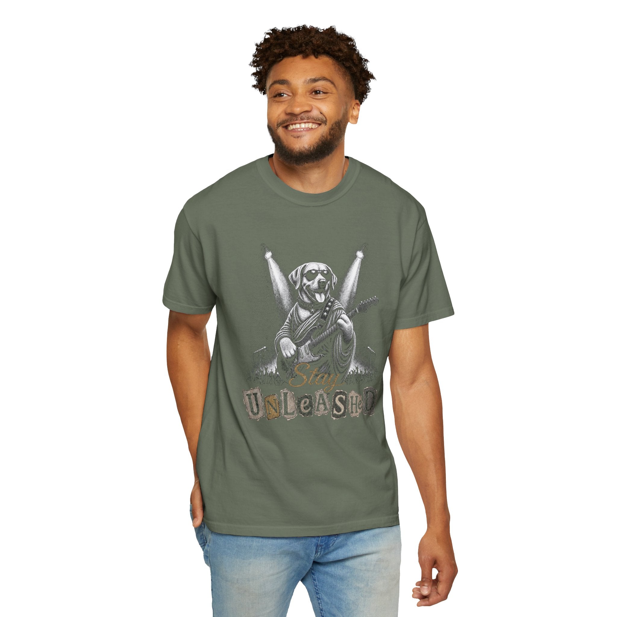 Labrador Retriever Stay Unleashed Vintage Bootleg T-shirt