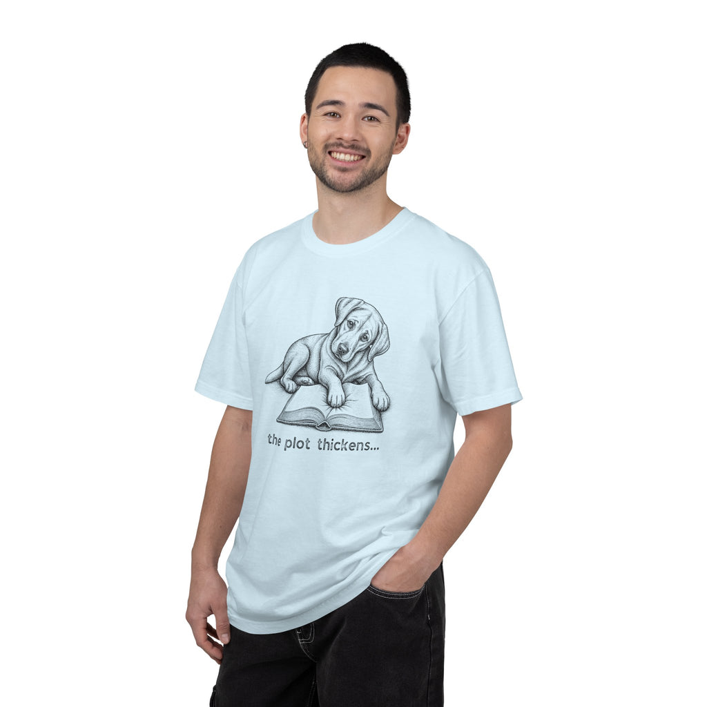 Labrador The Plot Thickens T-shirt
