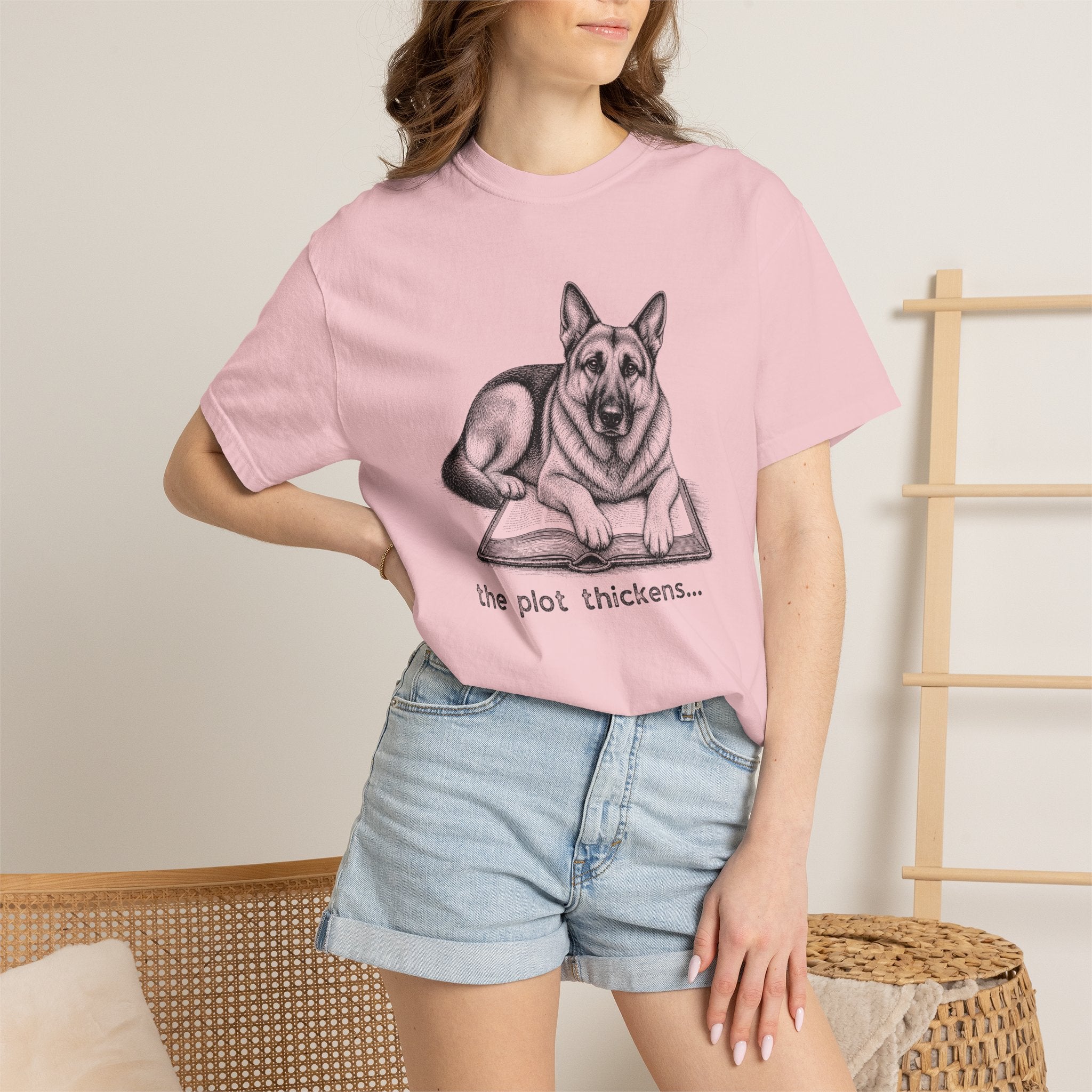 German Shepherd The Plot Thickens T-shirt
