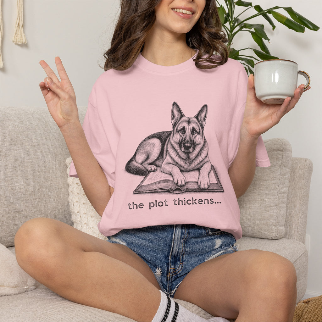 German Shepherd The Plot Thickens T-shirt