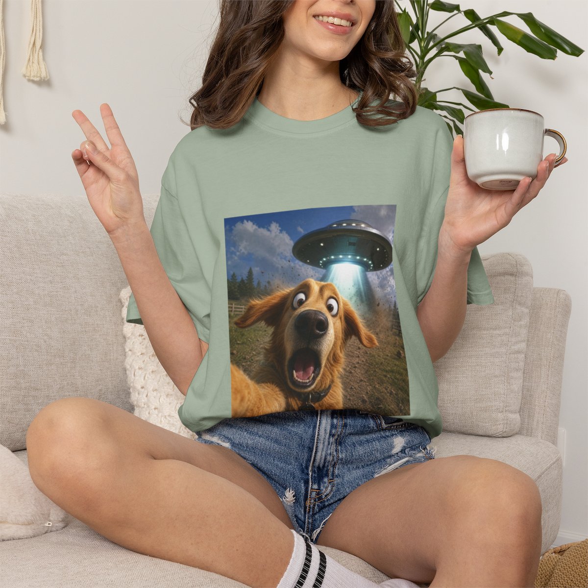Dog UFO Selfie T-shirt