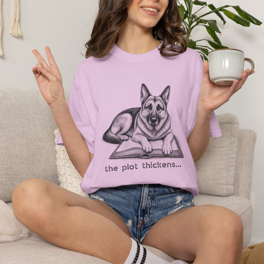 German Shepherd The Plot Thickens T-shirt