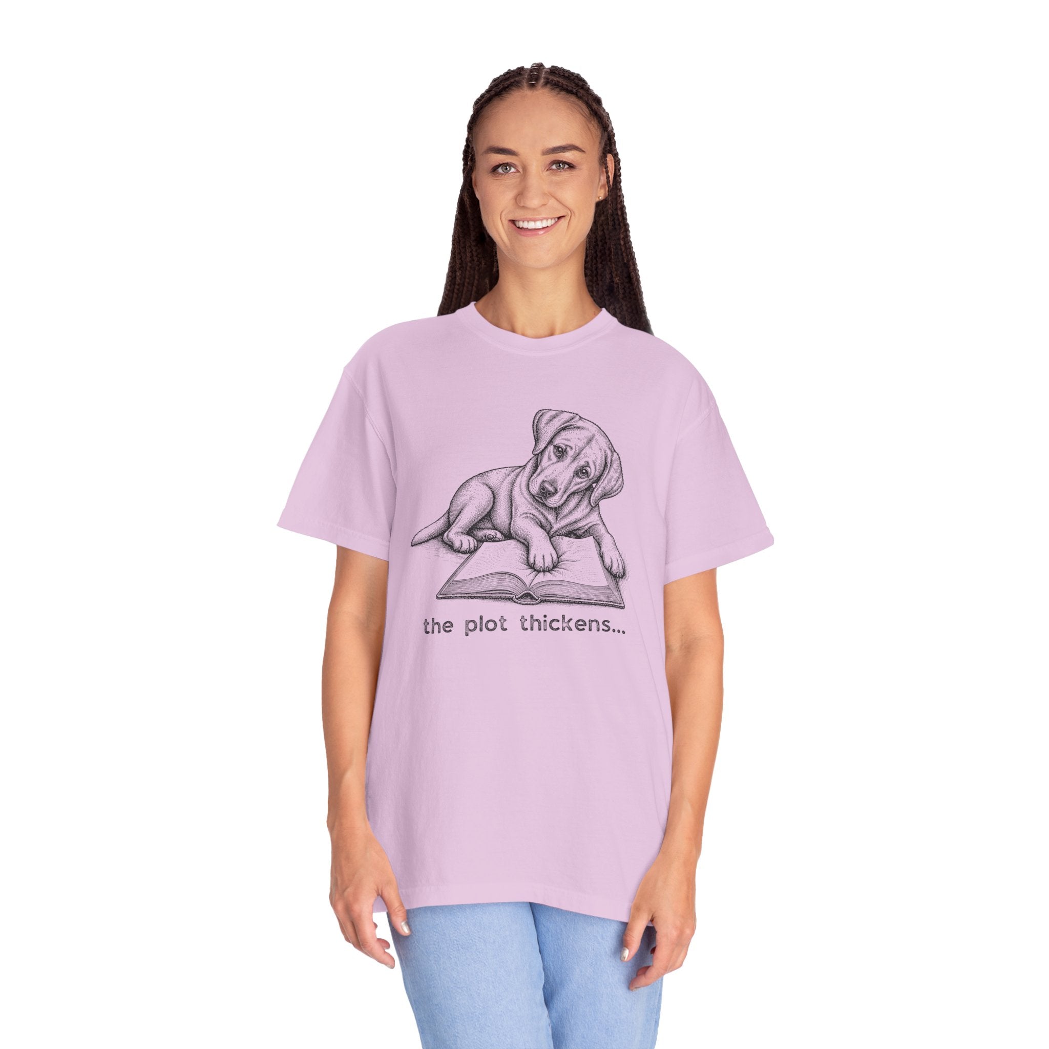 Labrador The Plot Thickens T-shirt