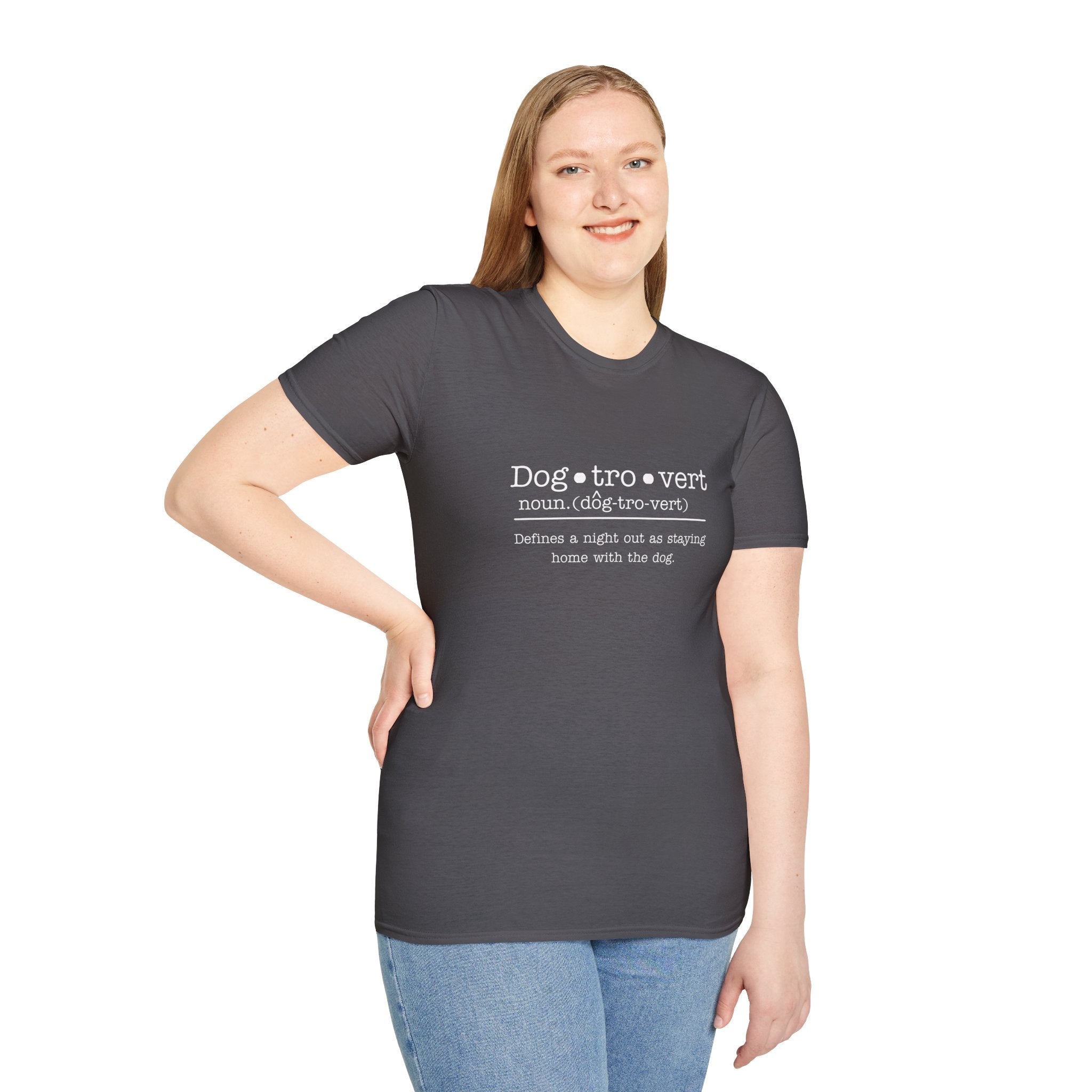 Dogtrovert Definition T-shirt. Prefers to socialize with dogs.